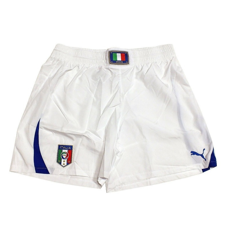 Italy Home Shorts 2010   Youth    Puma