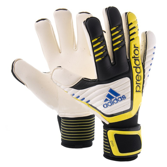 Predator  Goalkeeper Gloves   Iker Casillas